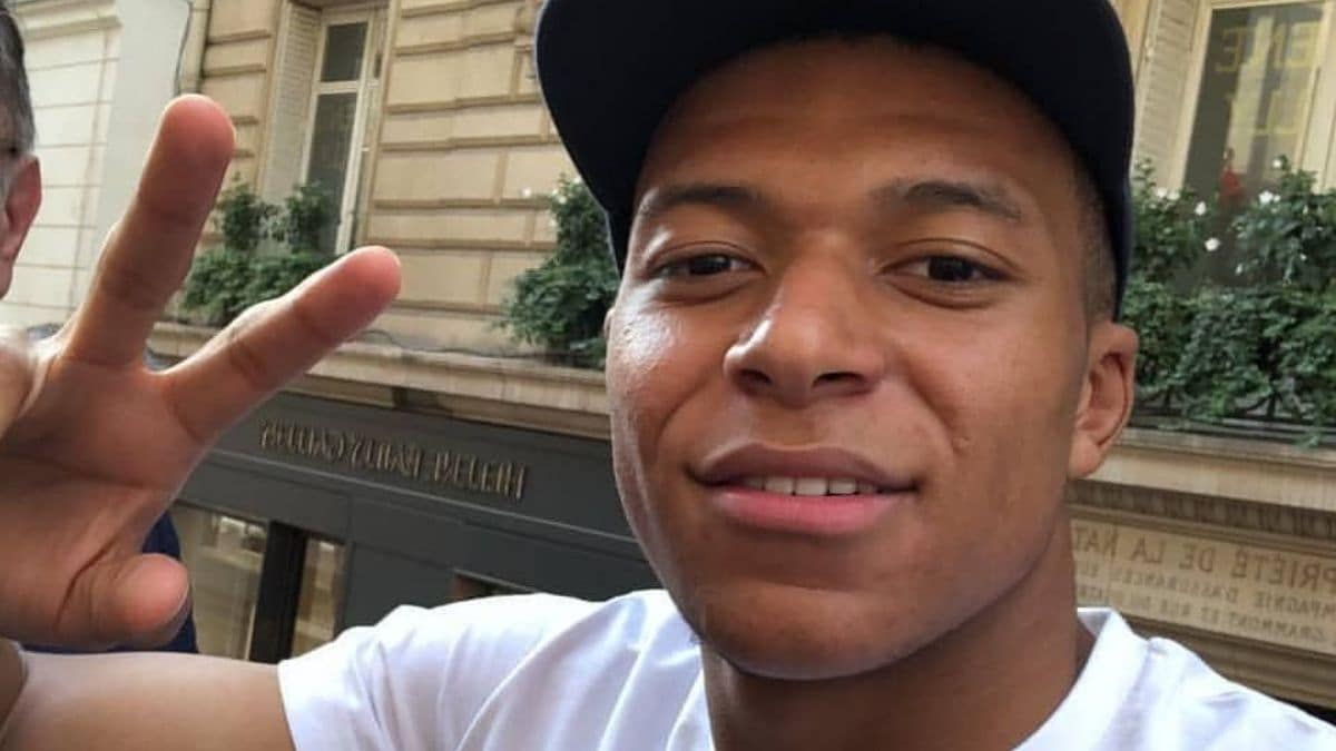 Kylian Mbappé totalement fan du dernier clip de Tiakola et Dave !