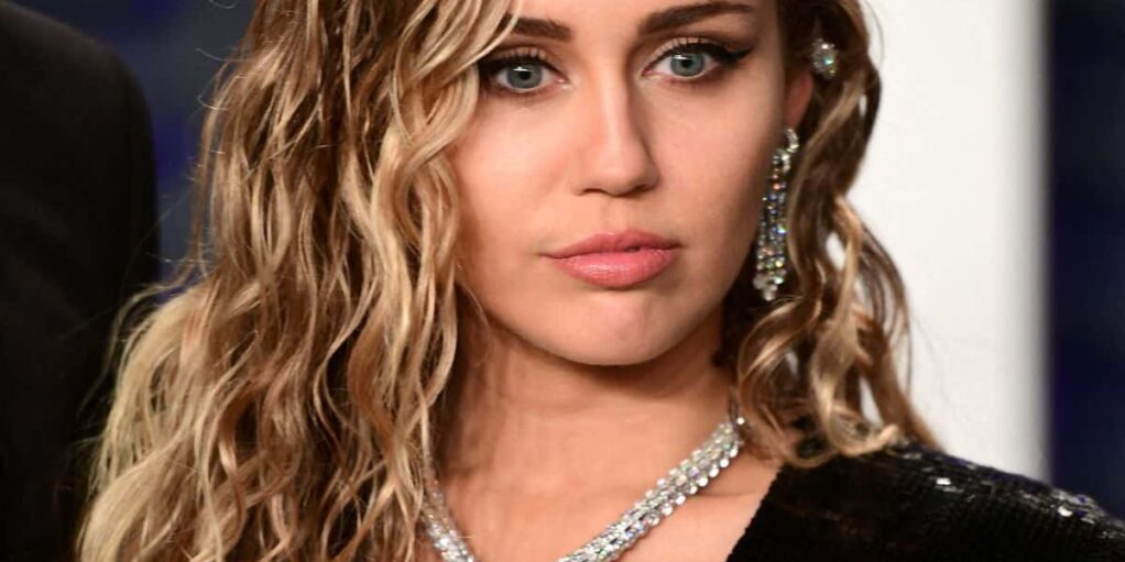 Miley Cyrus a pris une grande décision, ses fans anéantis !