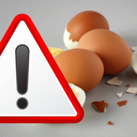 Cette erreur que tout le monde fait en mangeant les œufs est dangereuse pour la santé !