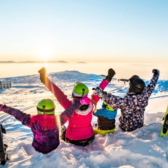 Vacances scolaires ne passez plus à coté de cette aide méconnue pour partir en famille !