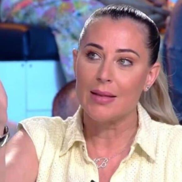 Magali Berdah excédée détruit Booba et son agence d'influenceurs