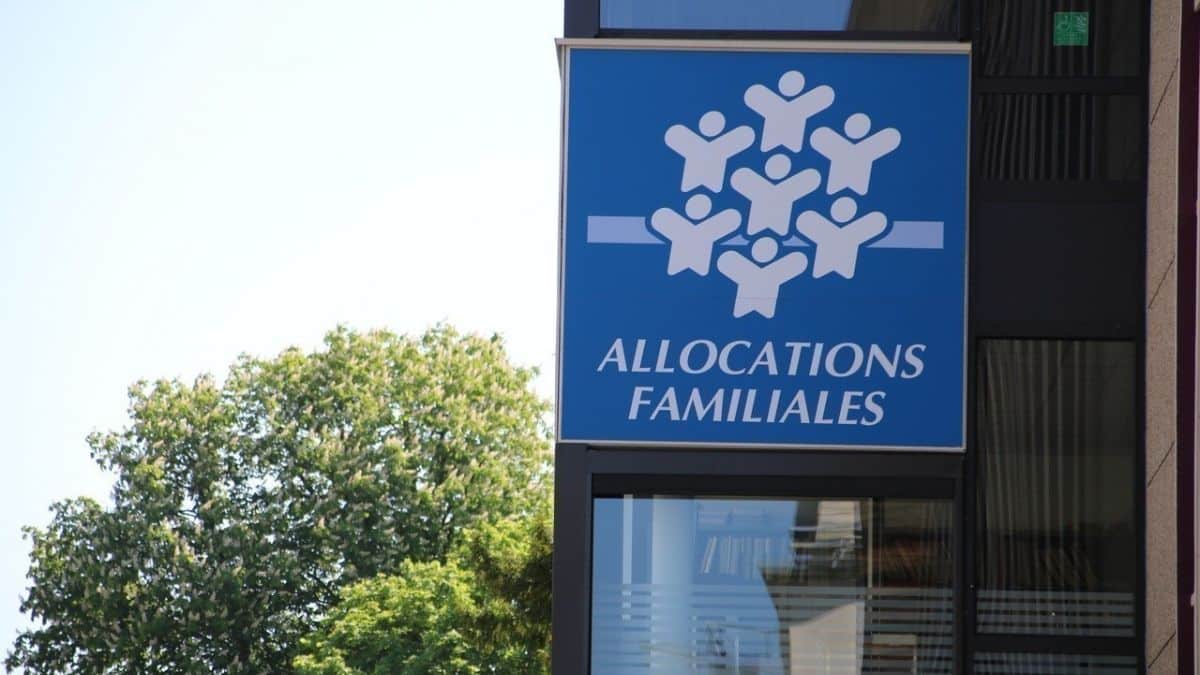 Les Français concernés par cette aide de 622 euros versée par la CAF en 2024 Soonnight Le Mag Les Français concernés par cette aide de 622 euros versée par la CAF en 2024 Soonnight Le Mag