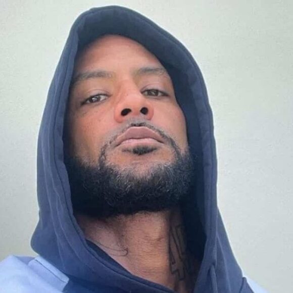 Booba très fier du soutien de Francis Lalanne sur Twitter