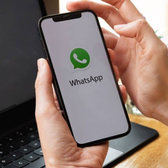 Comment lire vos messages sur WhatsApp sans être vu ?