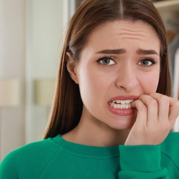 Ce que signifie se ronger les ongles en psychologie