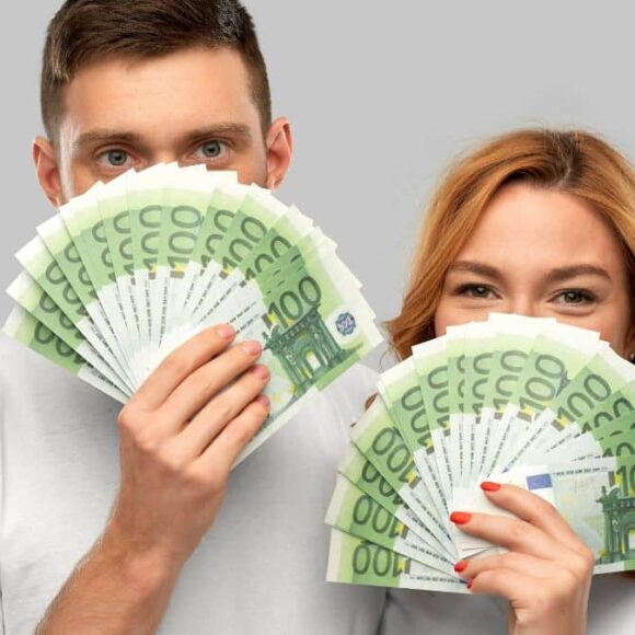 Ces 3 signes du zodiaque vont recevoir une grosse somme d’argent en août