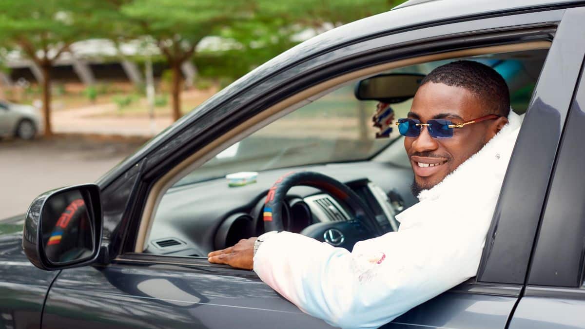 Une lourde amende pour tous les automobilistes qui portent ces lunettes au volant