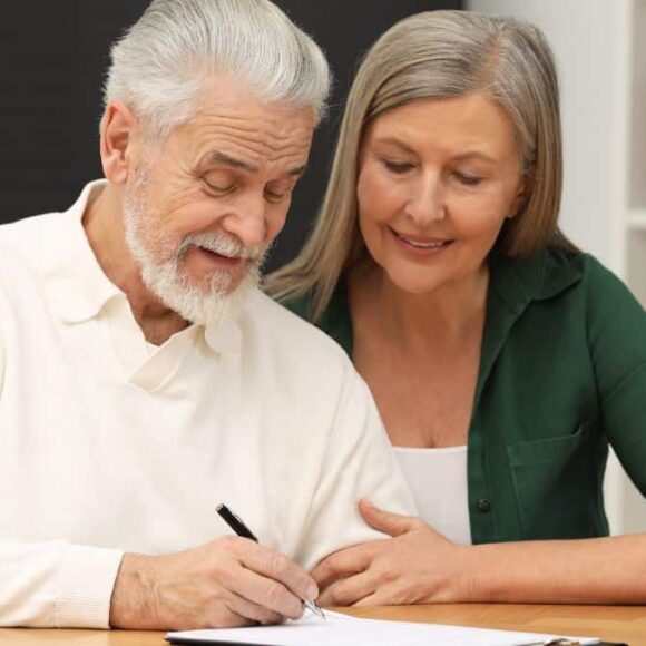 Héritage : à 92 ans, elle fait économiser 508 818 € de frais de succession à sa famille grâce à une technique peu connue