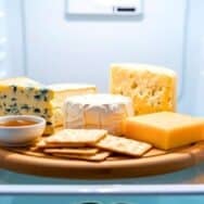 Vérifiez votre frigo: camemberts, coulommiers et chèvres en rappel listéria chez Carrefour, Leclerc, Super U, Intermarché