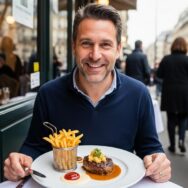 SoonNight - Restaurant parisien: sert un plat unique depuis 60 ans et attire des files d’attente pendant des heures
