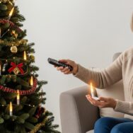 Lepointdujour.fr - Lidl sécurise le sapin de Noël avec une innovation qui remplace les bougies, sans danger