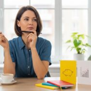 Lepointdujour.fr - Livret A en baisse en 2025 : 3 pistes pour réorienter votre épargne vers de meilleurs rendements