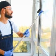 Accessoire LIDL: le Silvercrest sans fil à 21,99 € nettoie les vitres 40 min et aspire l’eau