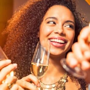 Lidl sort des flûtes à champagne en or à prix mini pour les fêtes