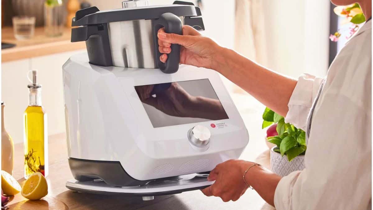 Monsieur Cuisine Compact: le nouveau robot-cuiseur basique de Lidl bouscule le marché en France