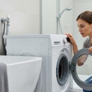 Soonnight - Machine à laver : pourquoi elle n’a rien à faire dans la salle de bains et ce que vous risquez vraiment