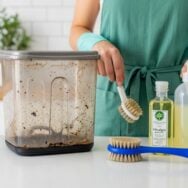 Soonnight - Poubelle : le petit oubli du nettoyage du couvercle qui explique les mauvaises odeurs en permanence