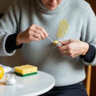 Soonnight - Rouille sur les vêtements : la méthode maison 2025 qui l’efface sans abîmer les fibres ni produits agressifs