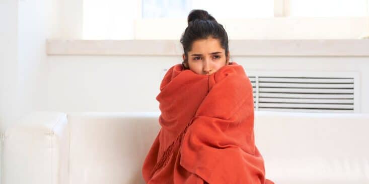 Chauffage: 4 solutions qui isolent vraiment le lit pour ne plus grelotter cet hiver