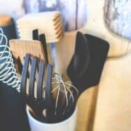 Ustensile de cuisine: votre vaisselle sort enfin sèche du lave-vaisselle, sans passer au torchon