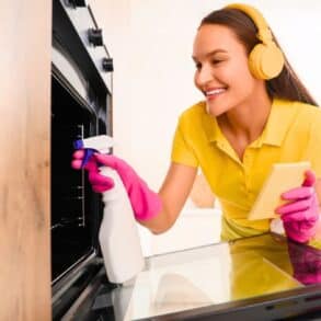 Bicarbonate pour four : ce qui fonctionne vraiment, preuves et limites