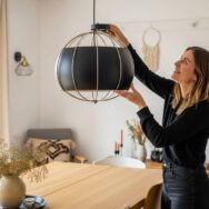 SoonNight - IKEA lance une suspension vintage à moins de 20 € pour remplacer vos plafonniers classiques