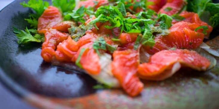 Carpaccio de saumon : la recette simple du chef 3 étoiles Eric Frechon pour épater vos convives