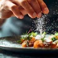 Cuisiner sans matière grasse : 5 astuces de nutritionniste pour alléger vos repas cet été