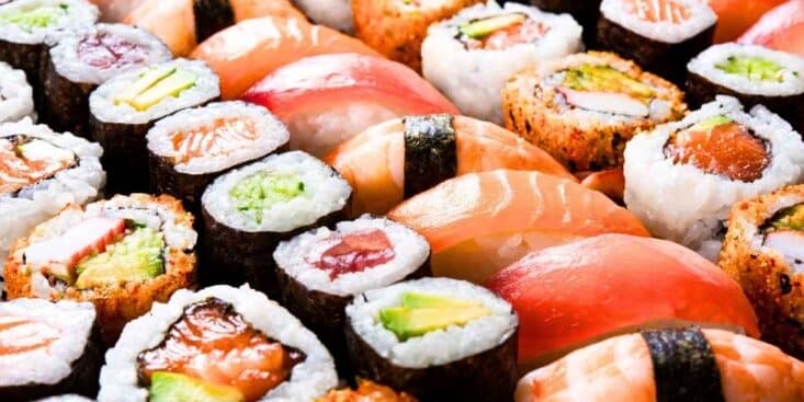 Buffets à volonté : cette surtaxe de 5 euros par assiette non terminée peut légalement alourdir votre addition en 2026