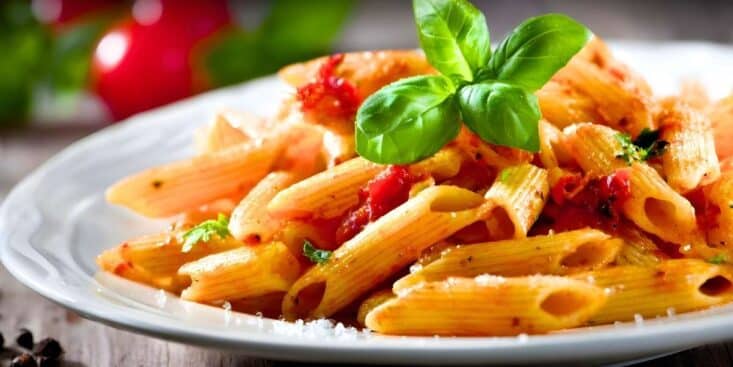 Pâtes savoureuses : la règle 10-100-1000 d'un chef italien pour saler parfaitement votre eau de cuisson