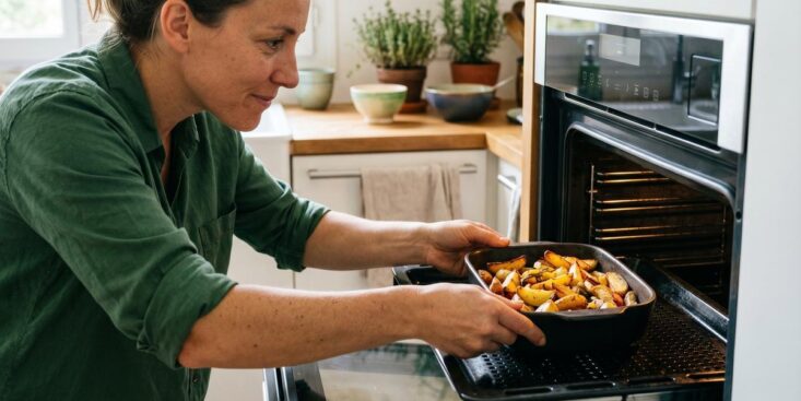 Soonnight - Fini le air fryer : cette fonction du four permet de cuire aussi vite sans consommer plus d'énergie