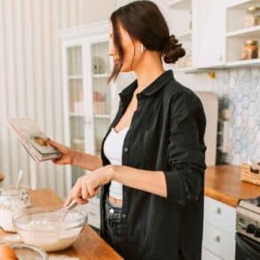 « Avec les chaleurs c'est tout ce qui passe » : la recette rapide du tartare de tomates au thon et fromage frais