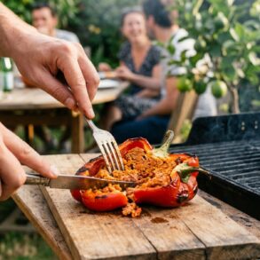SoonNight - J'ai testé 3 recettes de merguez au barbecue : la dernière m'a bluffé